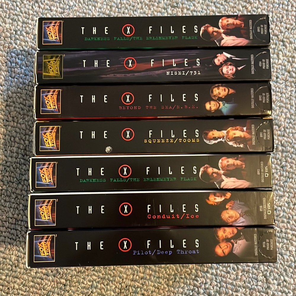 The X-Files, 6 VHS tapes